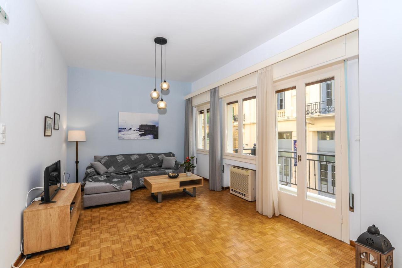 The Elegant. Spacious City Center Apartment. Iraklio Exteriér fotografie
